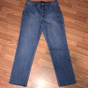 Gloria Vanderbilt jeans